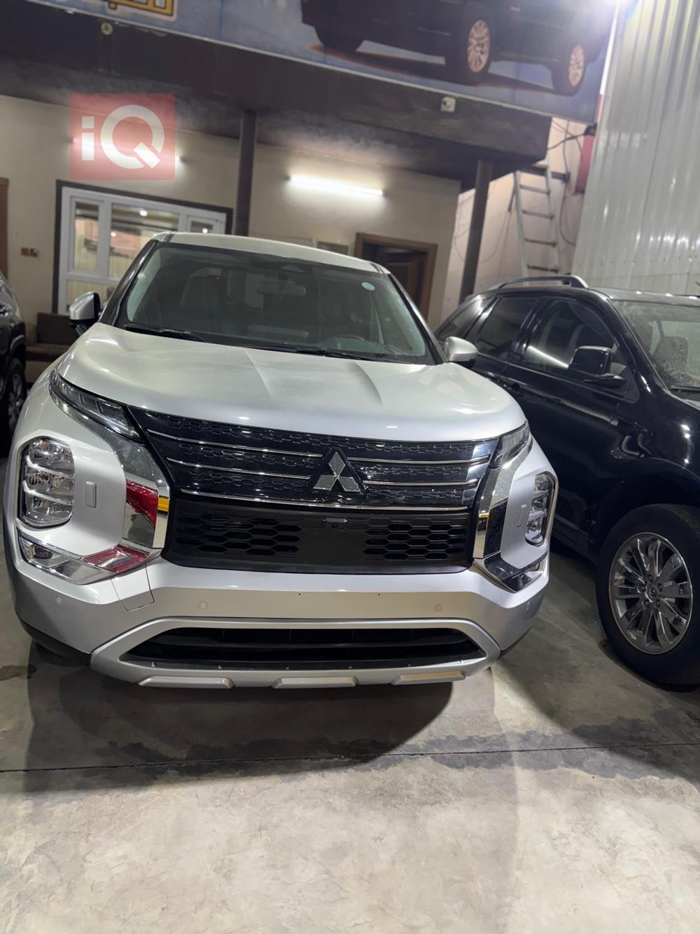 ميتسوبيشي اوتلاندر